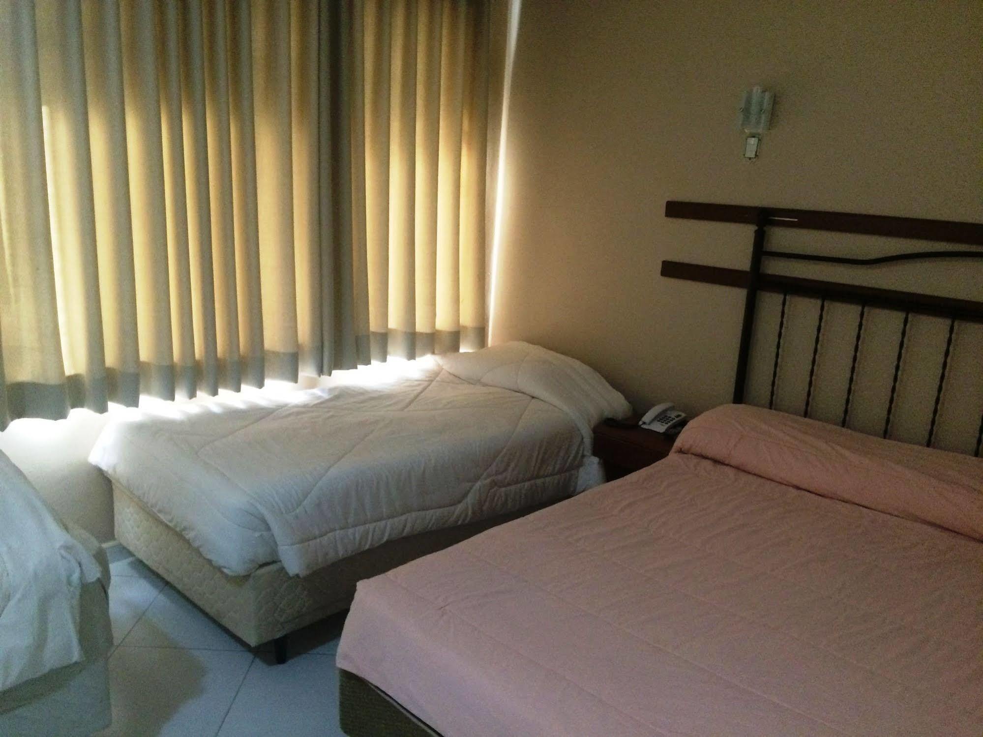 Hotel Novo Biarritz Copacabana リオデジャネイロ エクステリア 写真